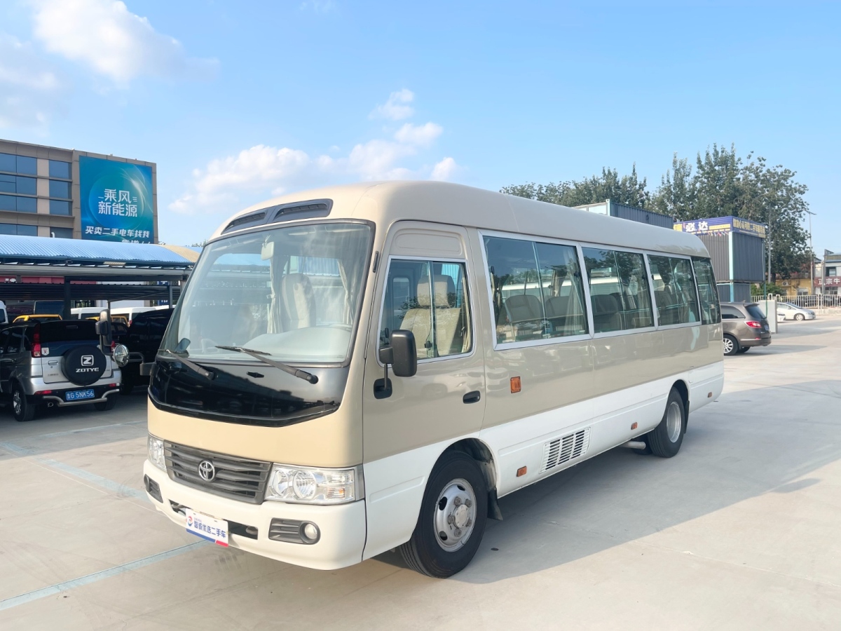 Toyota Coaster 2015 Toyota Coaster 2015 imagem de carro