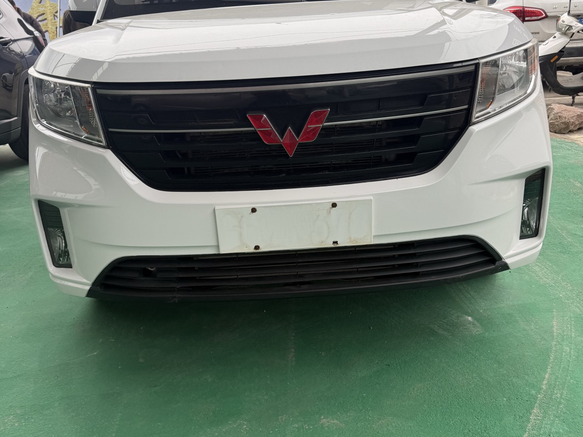 Wuling Hongguang PLUS 2020 Wuling Hongguang PLUS 2020 汽车图片
