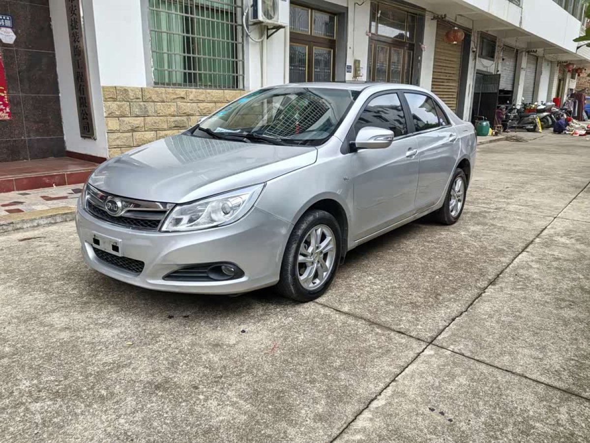 BYD SuRui 2014 car image 