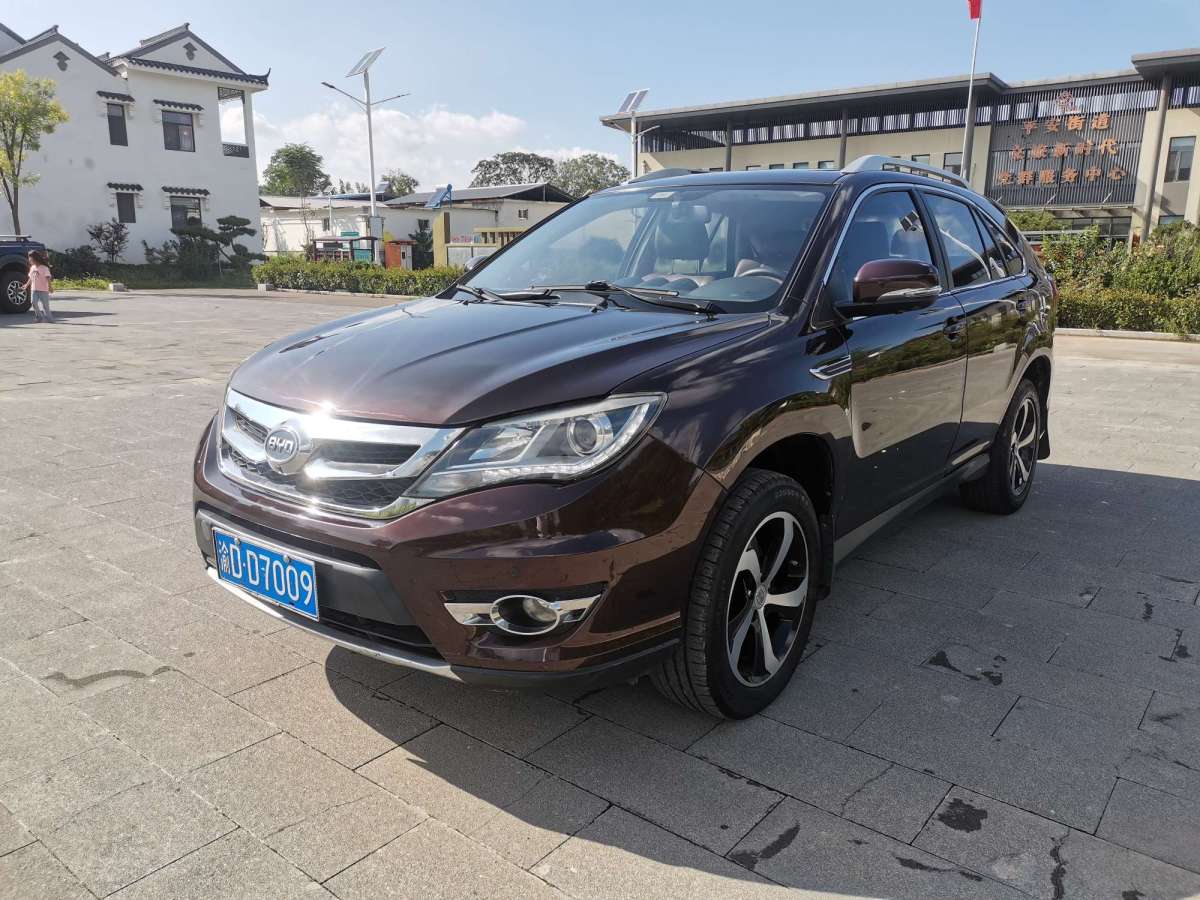 BYD S7 2016 car image 