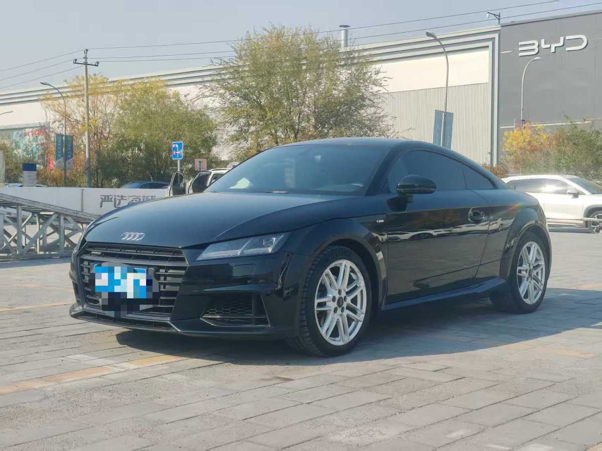 Audi TT 2017 Audi TT 2017 car image