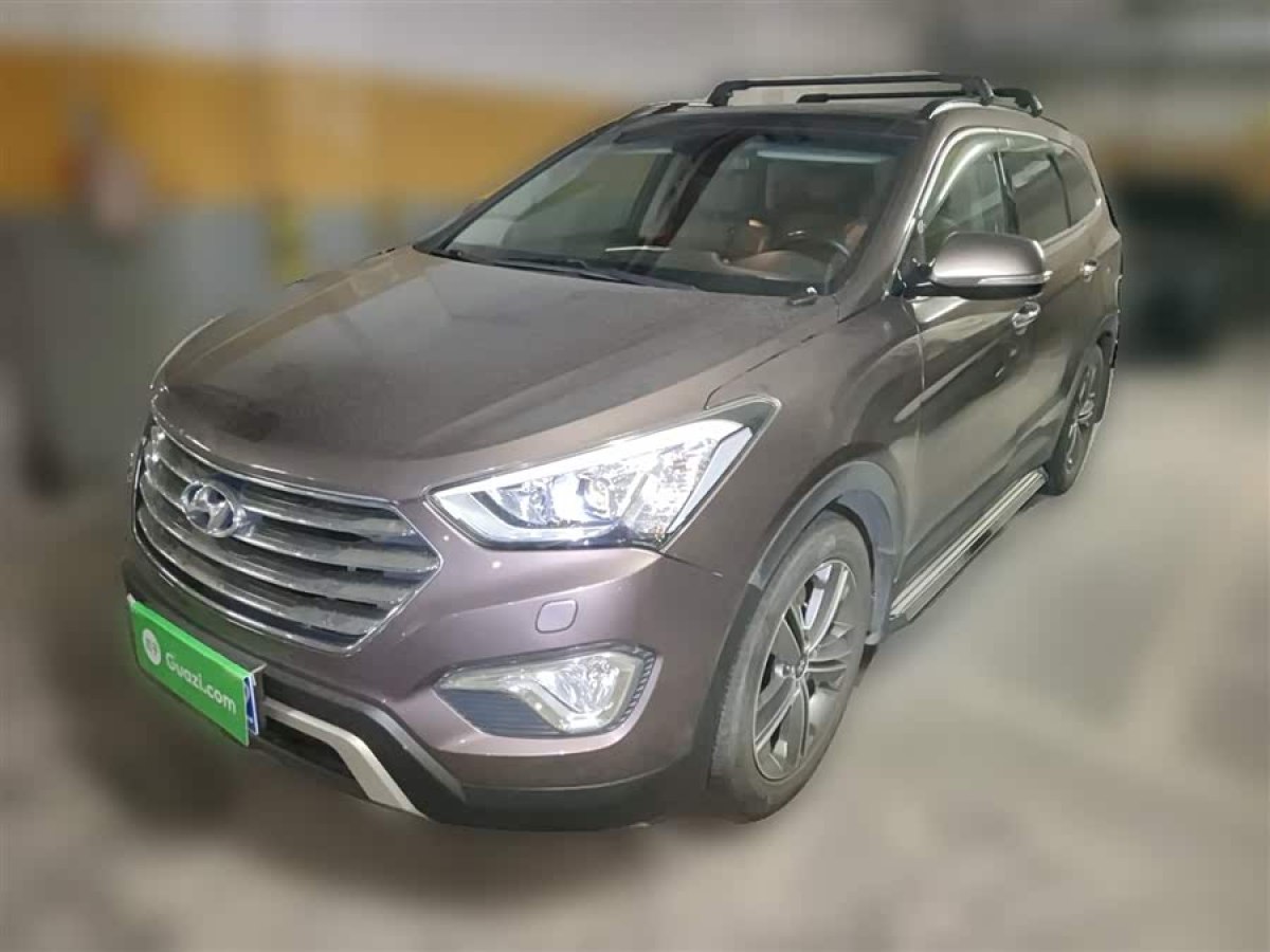 Hyundai Grand Santa Fe 2013 car image 