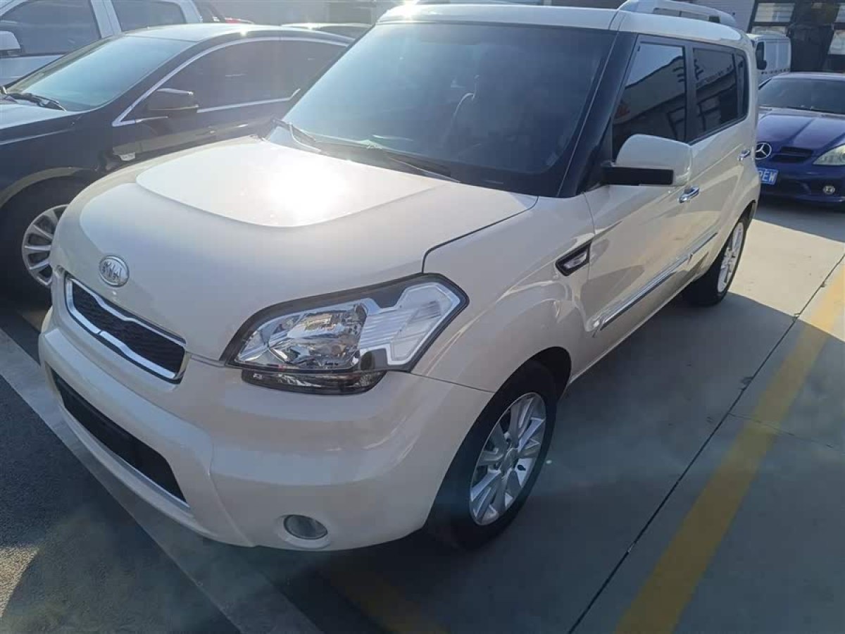 Kia Soul 2015 汽车图片 