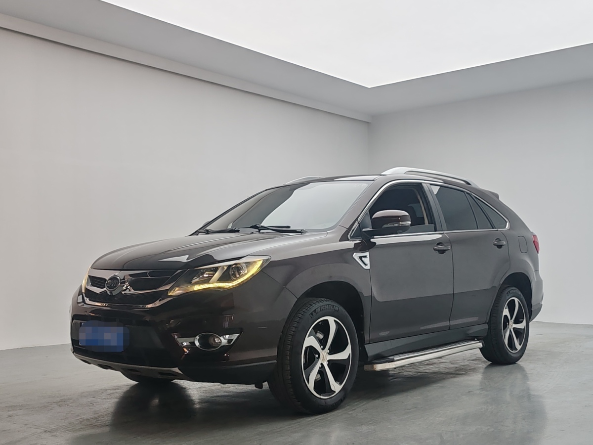 BYD S7 2015 car image 