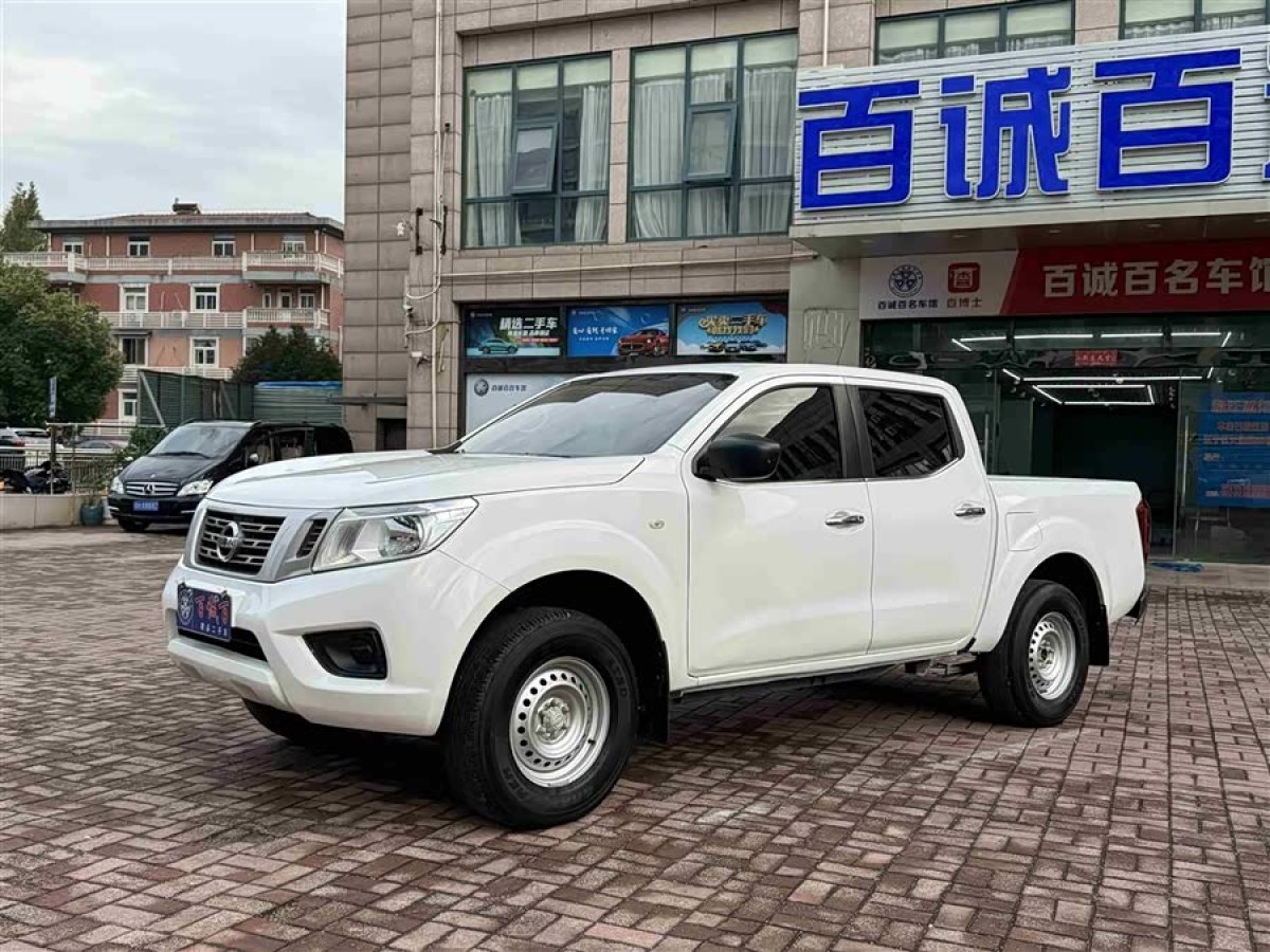 Nissan Navara 2021 汽车图片 