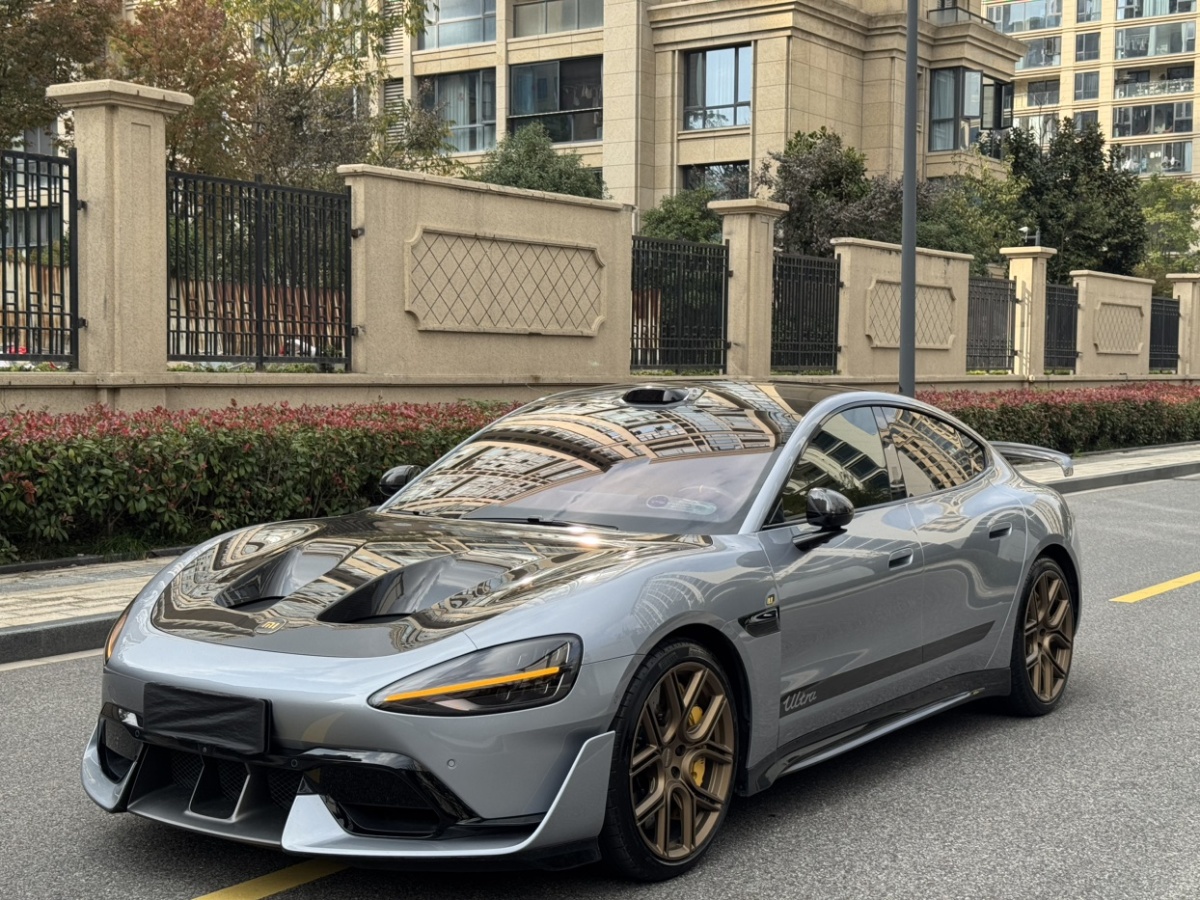 MI SU7 Ultra 2025 汽车图片 