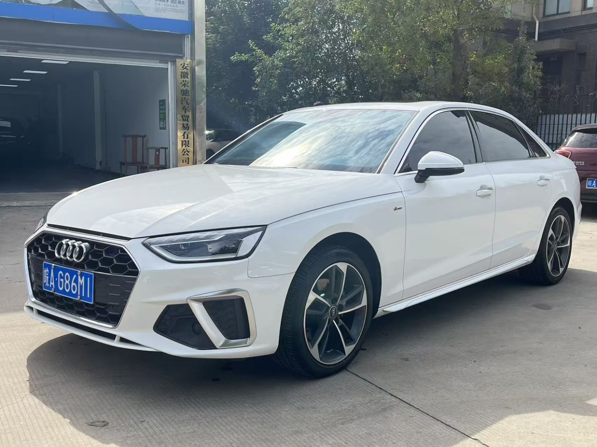 Audi A4 2022 car image 