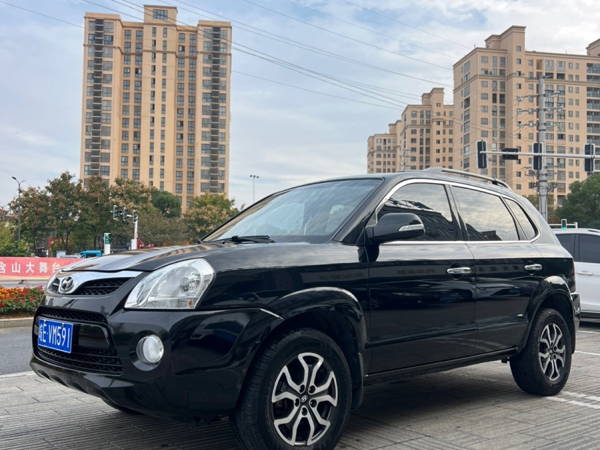 Hyundai Tucson (Imported) 2014 car image 