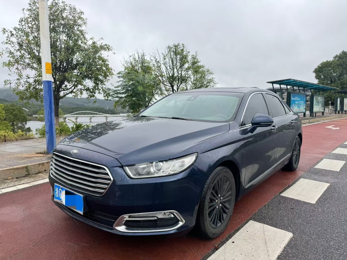 Ford Taurus 2017 car image 