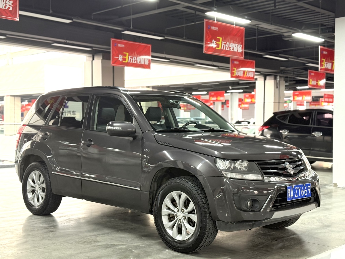 Suzuki Grand Vitara 2013 汽车图片 