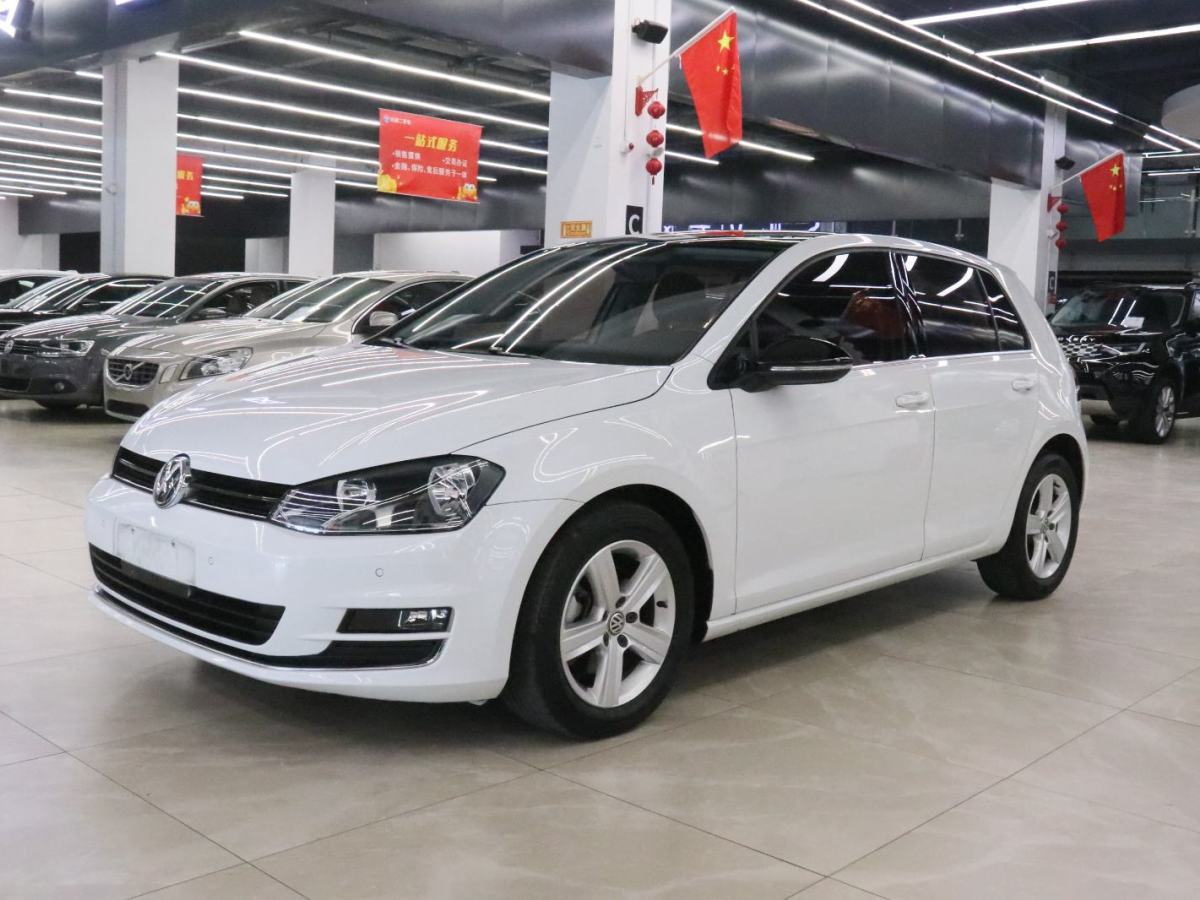 Volkswagen Golf 2017 Volkswagen Golf 2017 car image