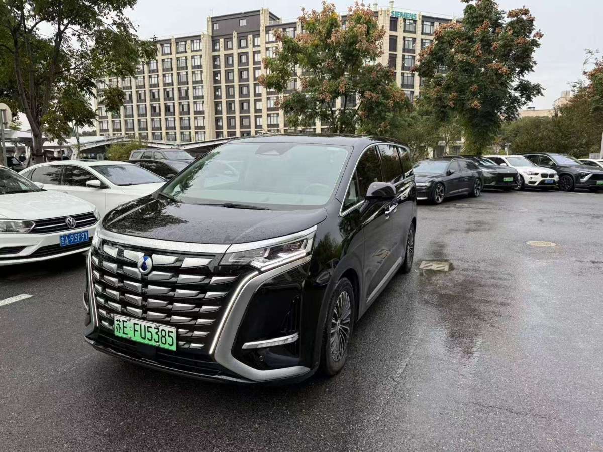 Denza N8L 2023 imagen de coche 