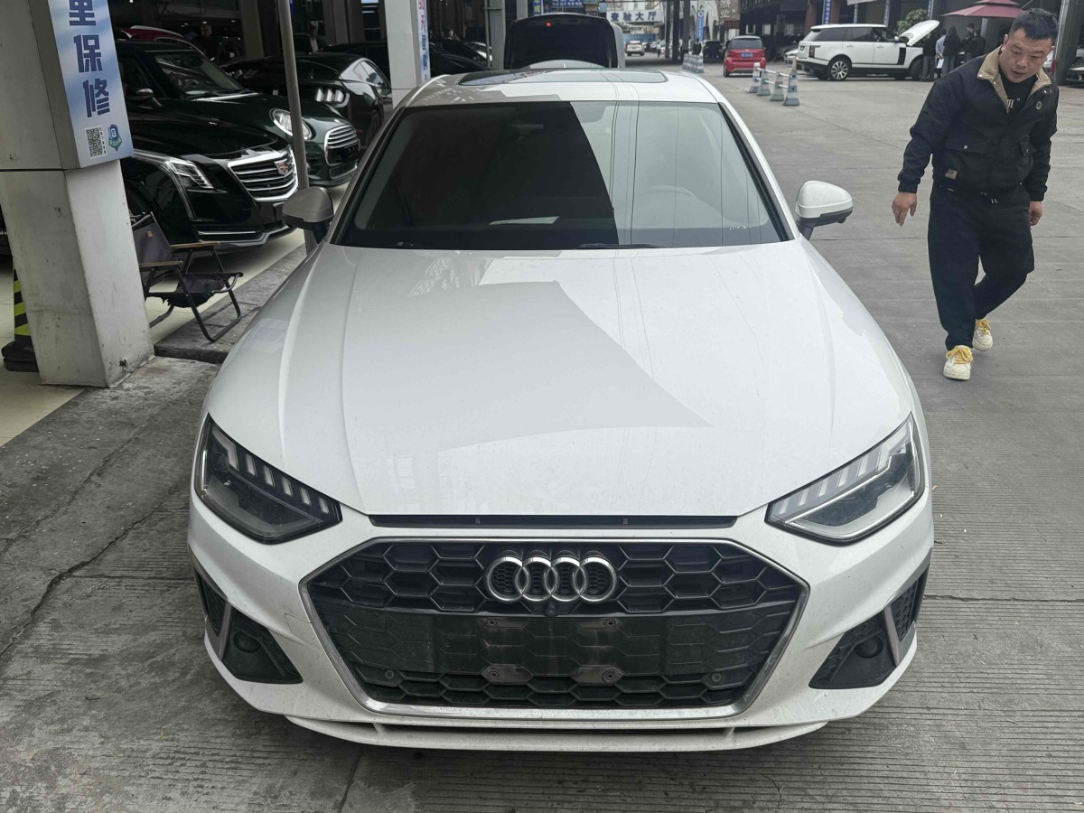 Audi A4 2020 car image 