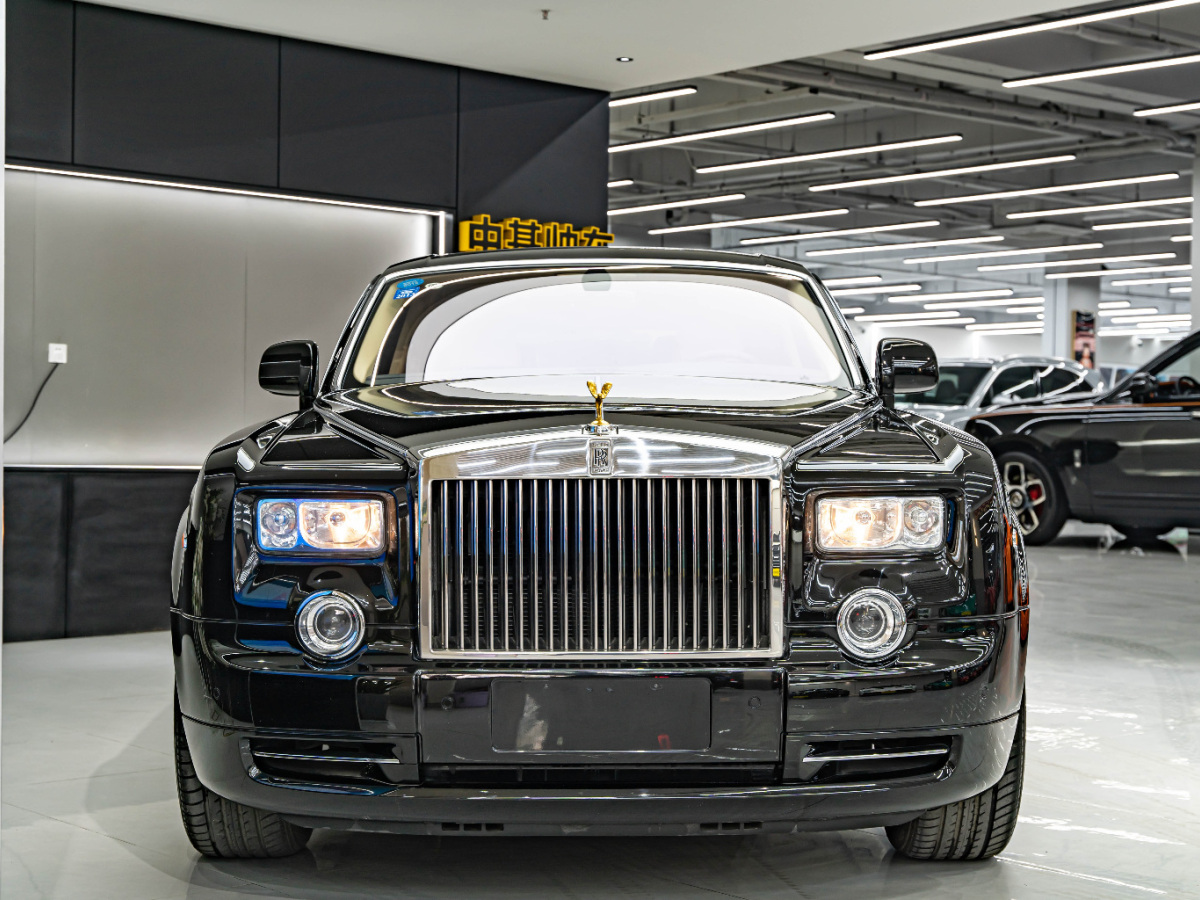 Rolls-Royce Phantom 2011 Rolls-Royce Phantom 2011 汽车图片
