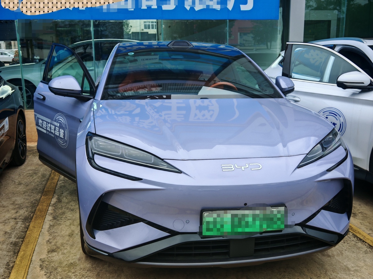 BYD Sea Lion 07 EV 2025 BYD Sea Lion 07 EV 2025 car image