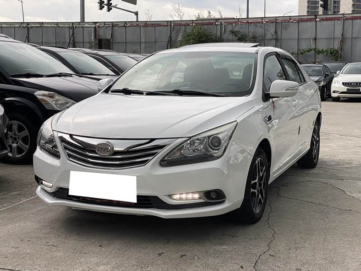 BYD G5 2016 car image 