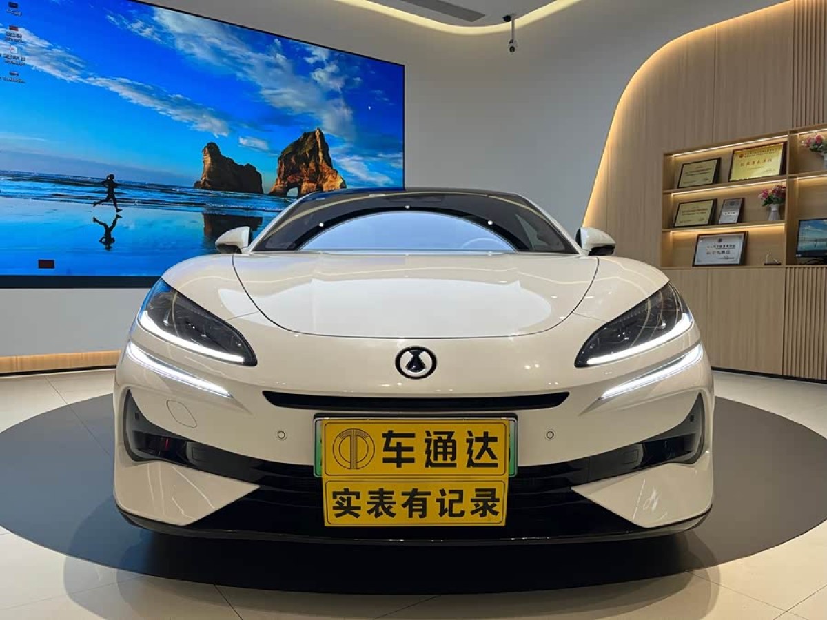 Denza Z9GT 2024 Denza Z9GT 2024 car image