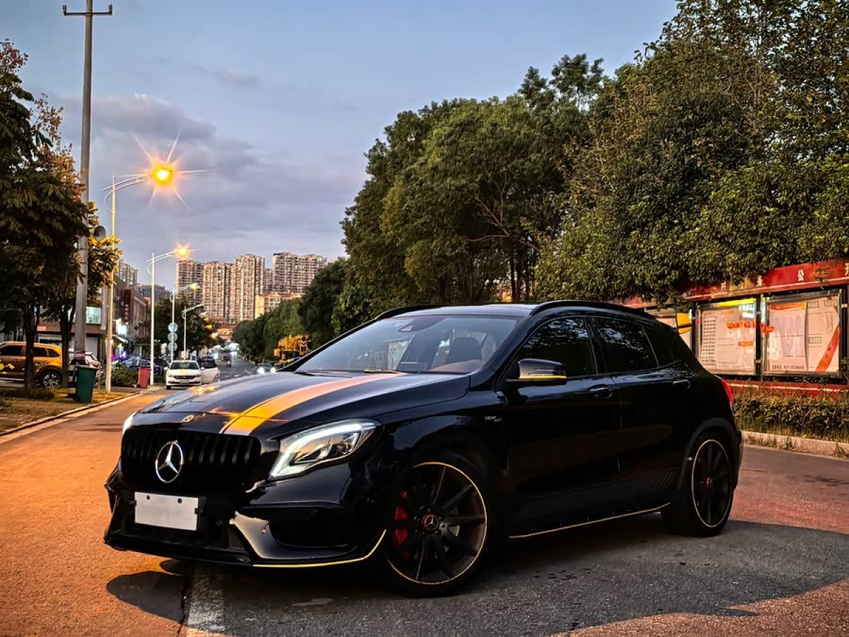 Mercedes-Benz GLA AMG 2017 Mercedes-Benz GLA AMG 2017 car image