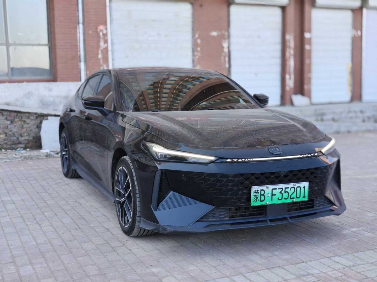 Changan UNI-V iDD 2025 car image 