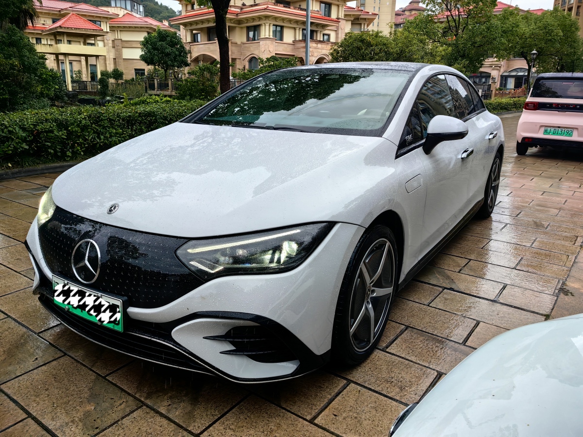 Mercedes-Benz EQE Class 2022 car image 