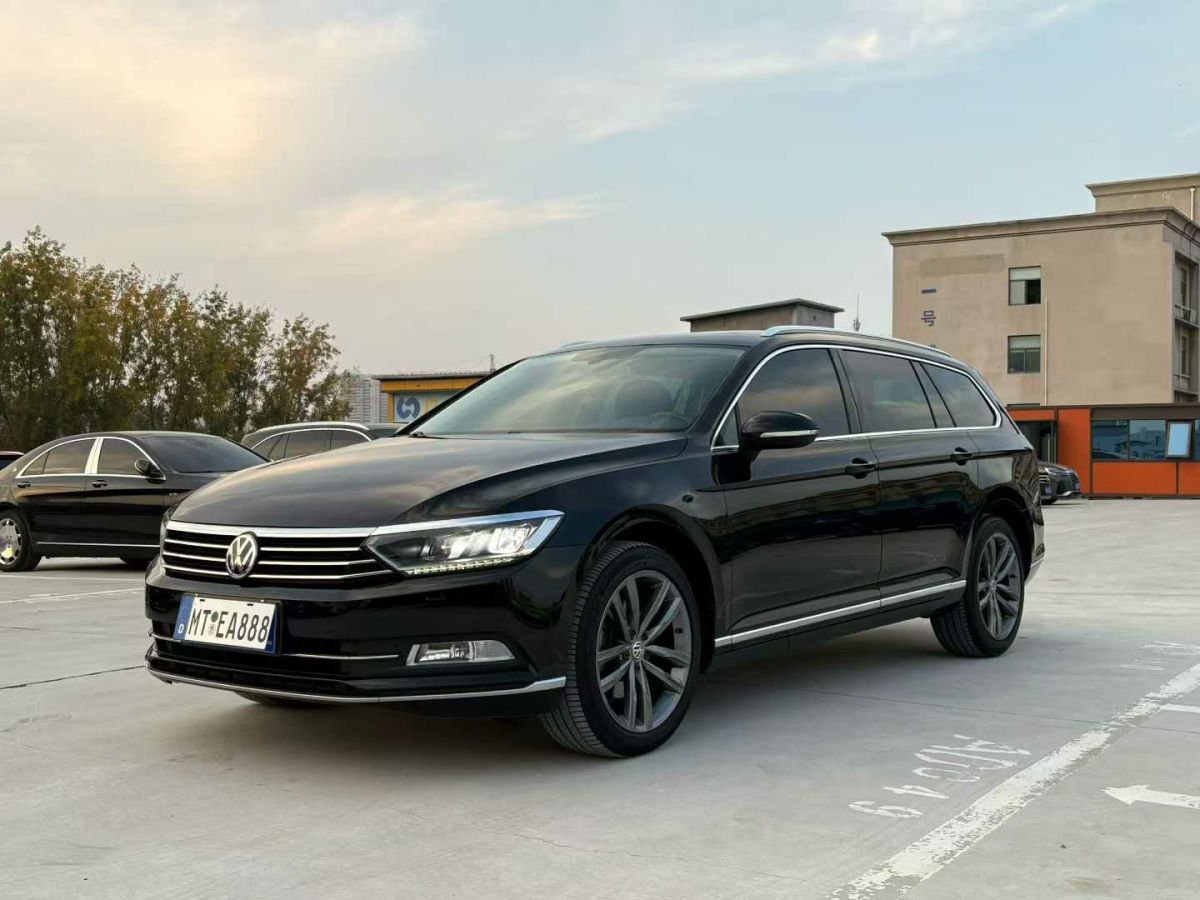Volkswagen Passat Variant 2017 Volkswagen Passat Variant 2017 immagine di auto