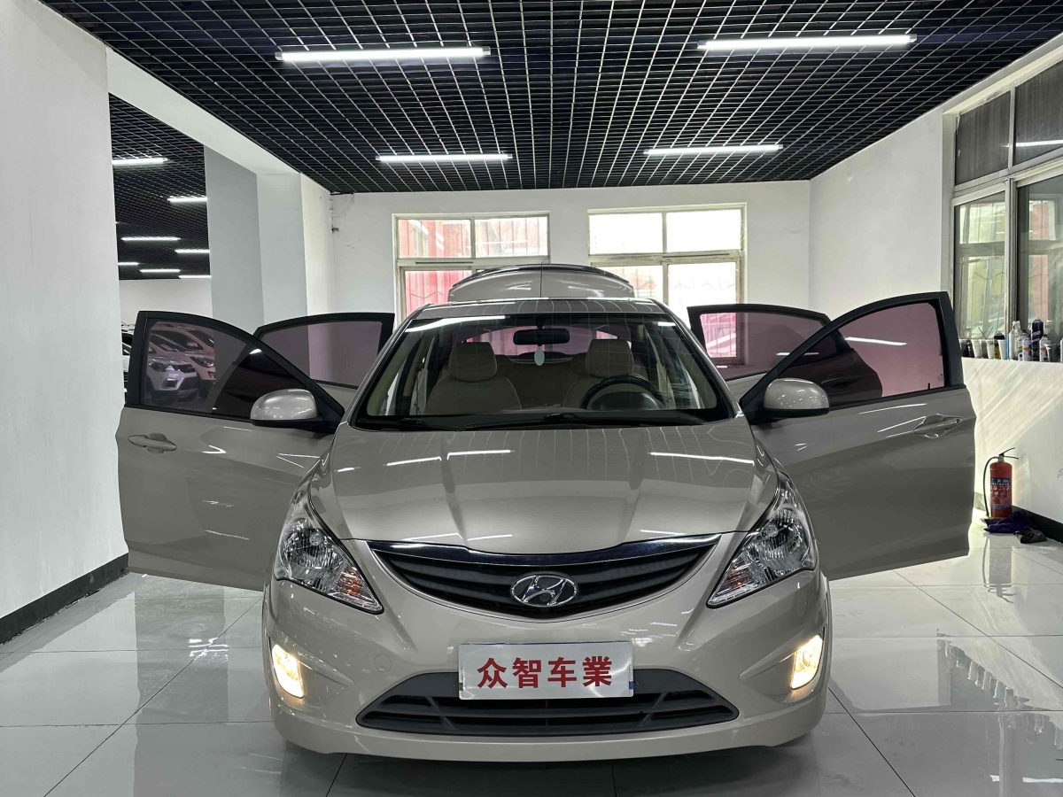 现代 瑞纳 2012 汽车图片 