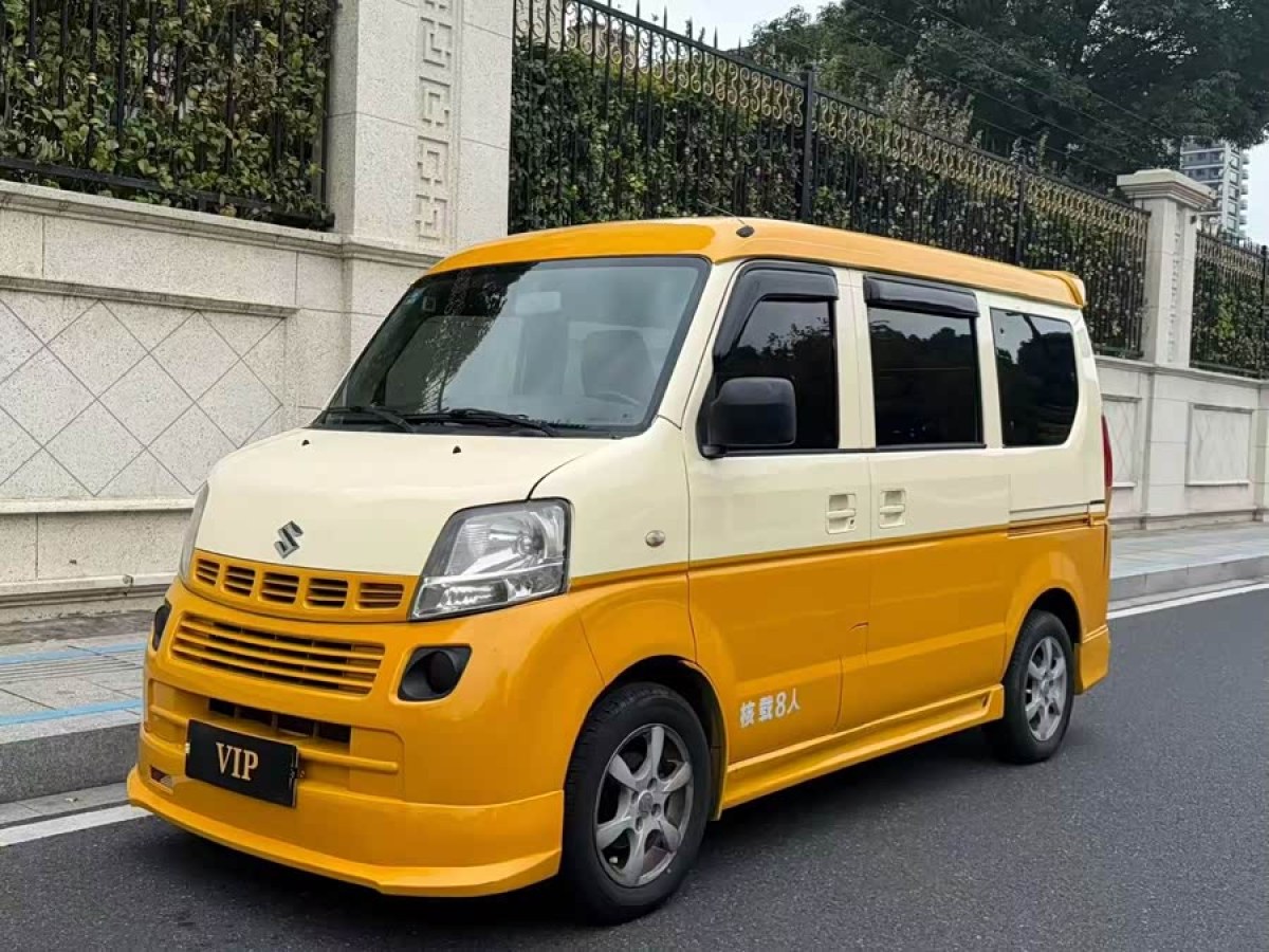 Suzuki Landy 2011 immagine di auto 