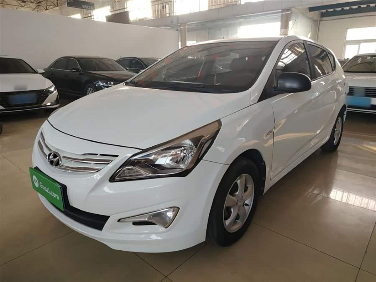 Hyundai Reina Hatchback 2016 Hyundai Reina Hatchback 2016 car image