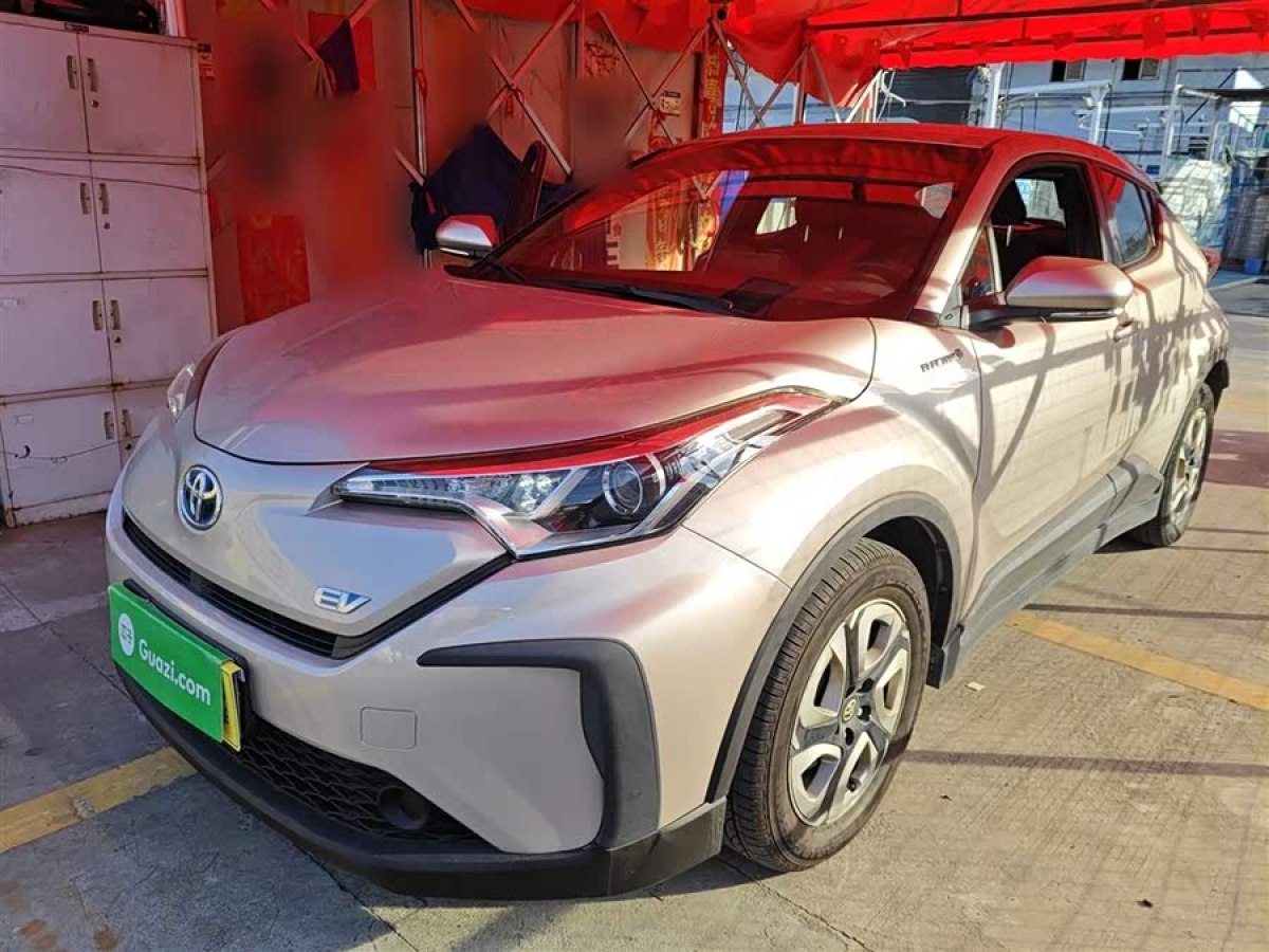 Toyota C-HR EV 2021 Toyota C-HR EV 2021 immagine di auto