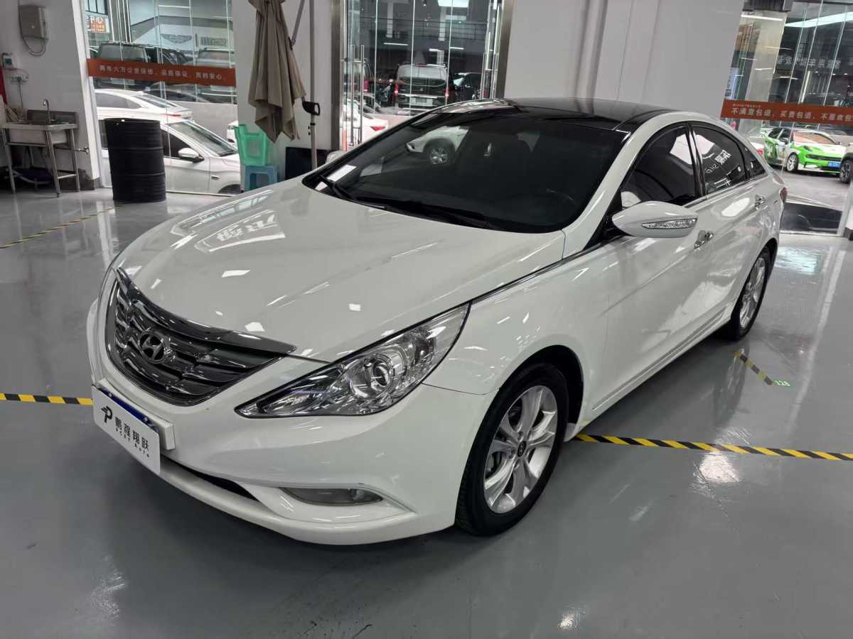 Hyundai Sonata (Imported) 2013 car image 
