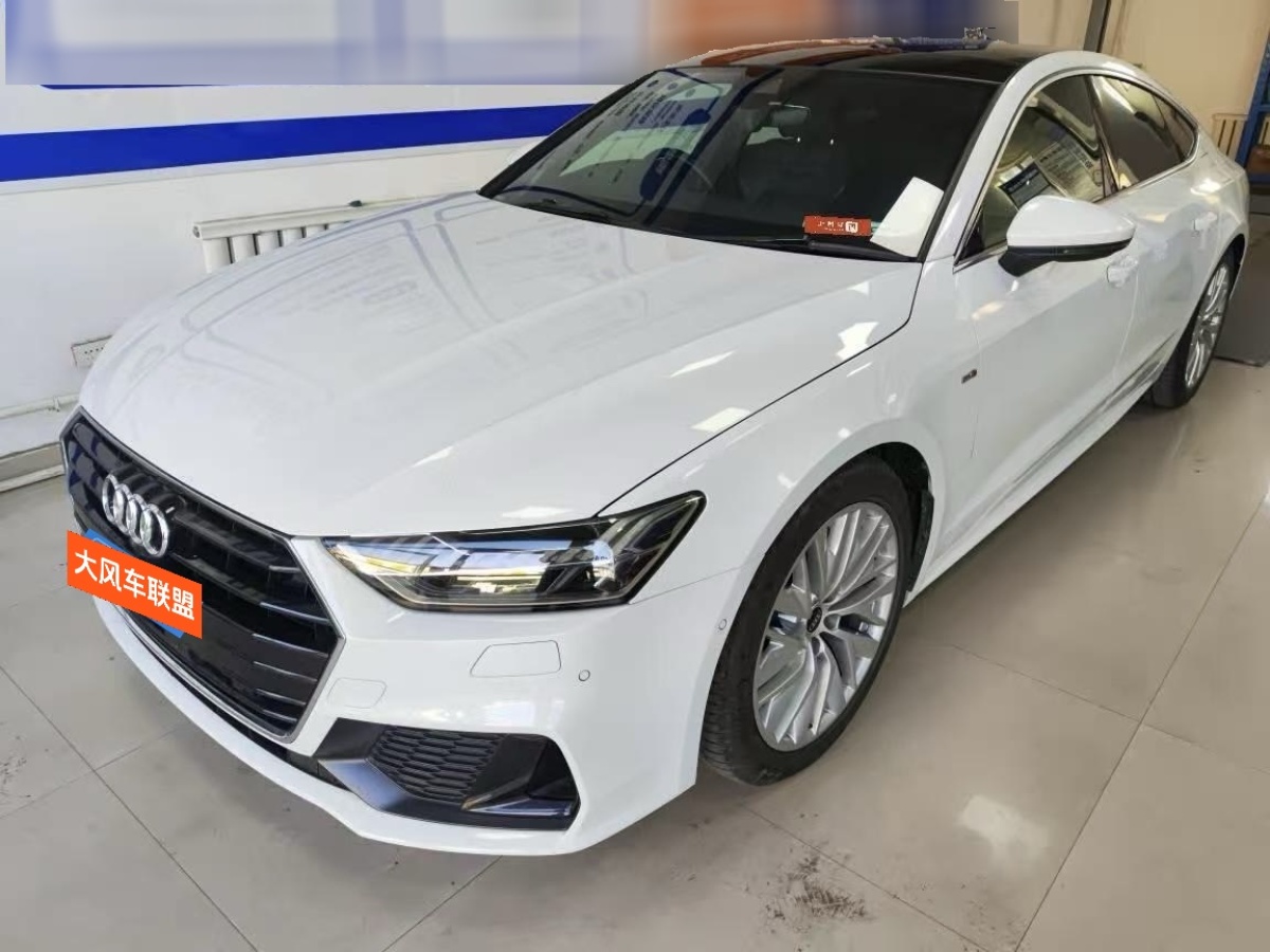 Audi A7 2022 car image 