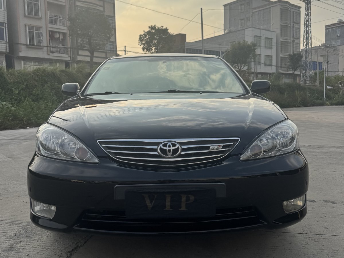 Toyota 2005 car image 
