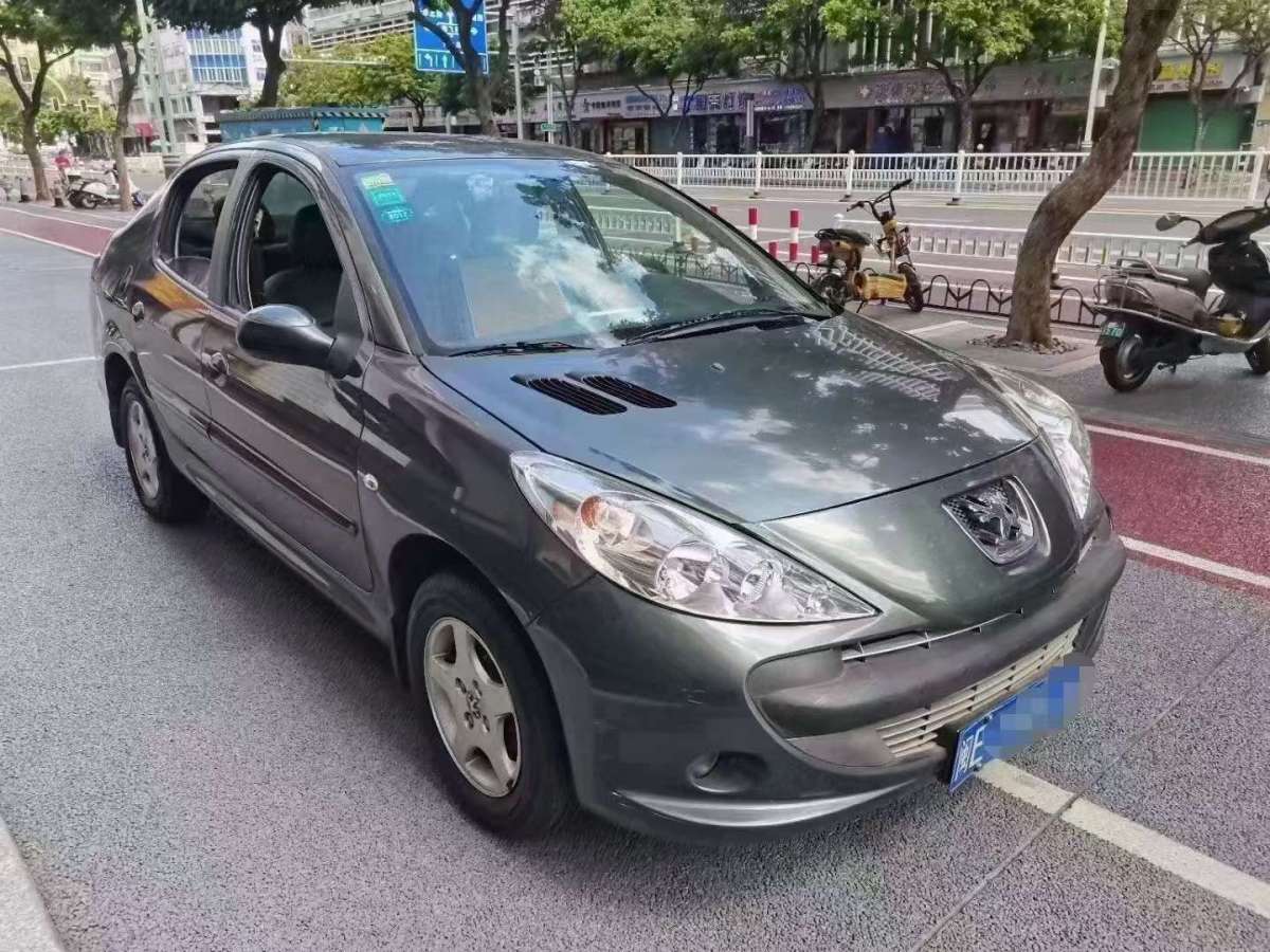 Peugeot 207 2011 汽车图片 