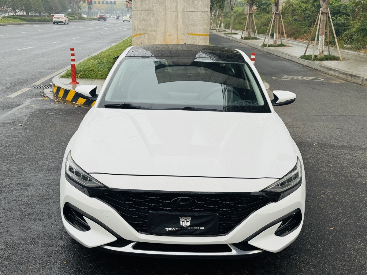 Hyundai Lafesta 2018 car image 