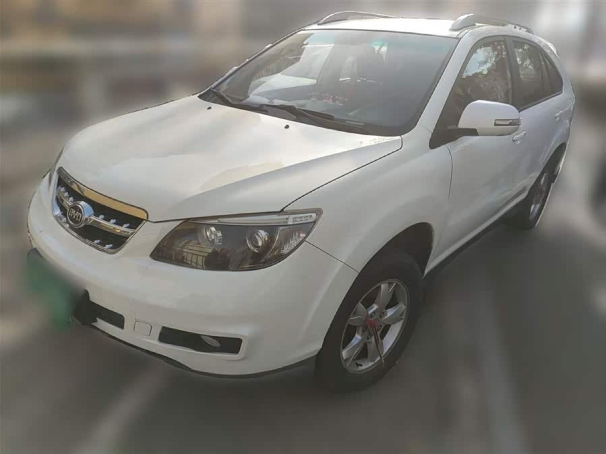 BYD S6 2015 car image 
