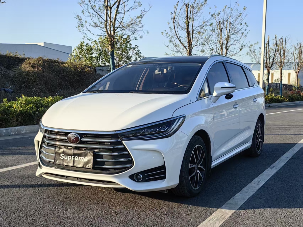 BYD Song 2017 BYD Song 2017 car image