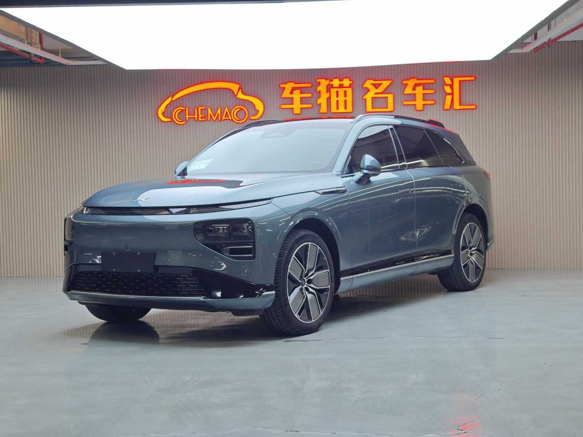 Xpeng G9 2023 immagine di auto 