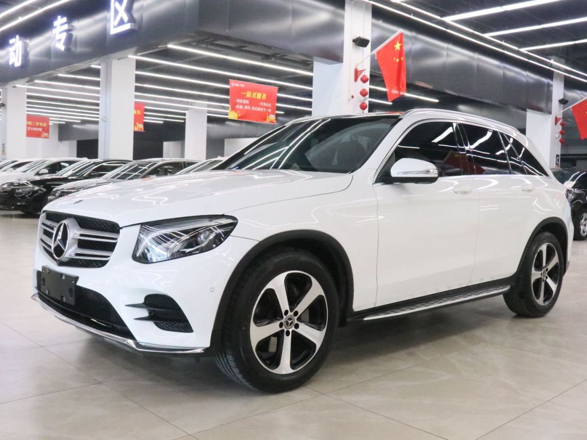 Mercedes-Benz 2018 car image 