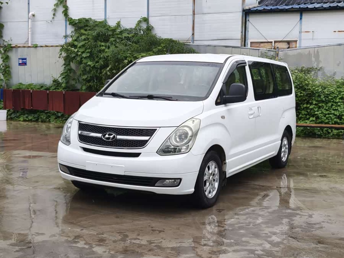 Hyundai H-1 2013 car image 