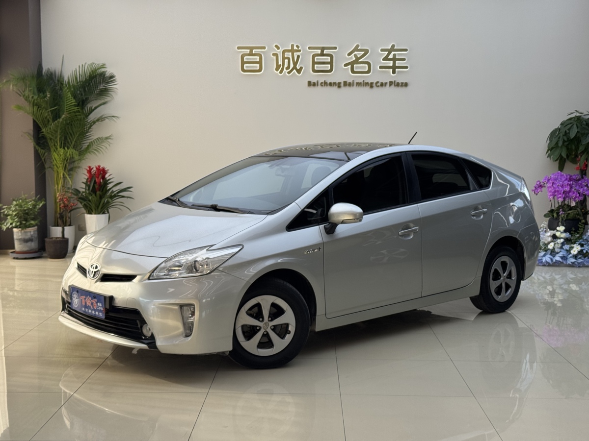 Toyota Prius 2014 car image 