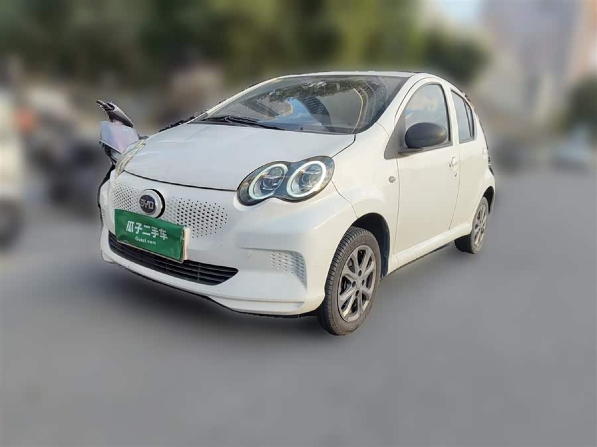 BYD e1 2019 car image 