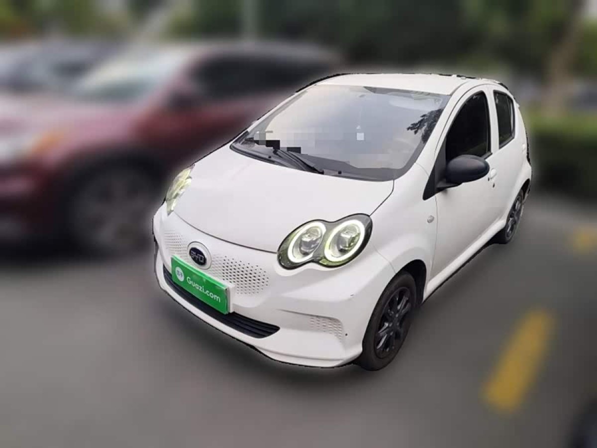 BYD e1 2019 car image 