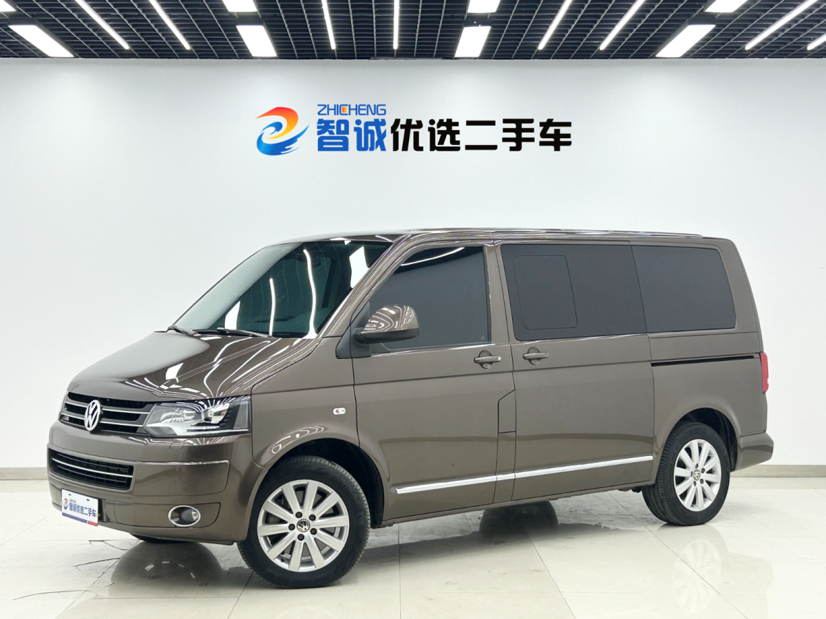 Volkswagen 2013 car image 