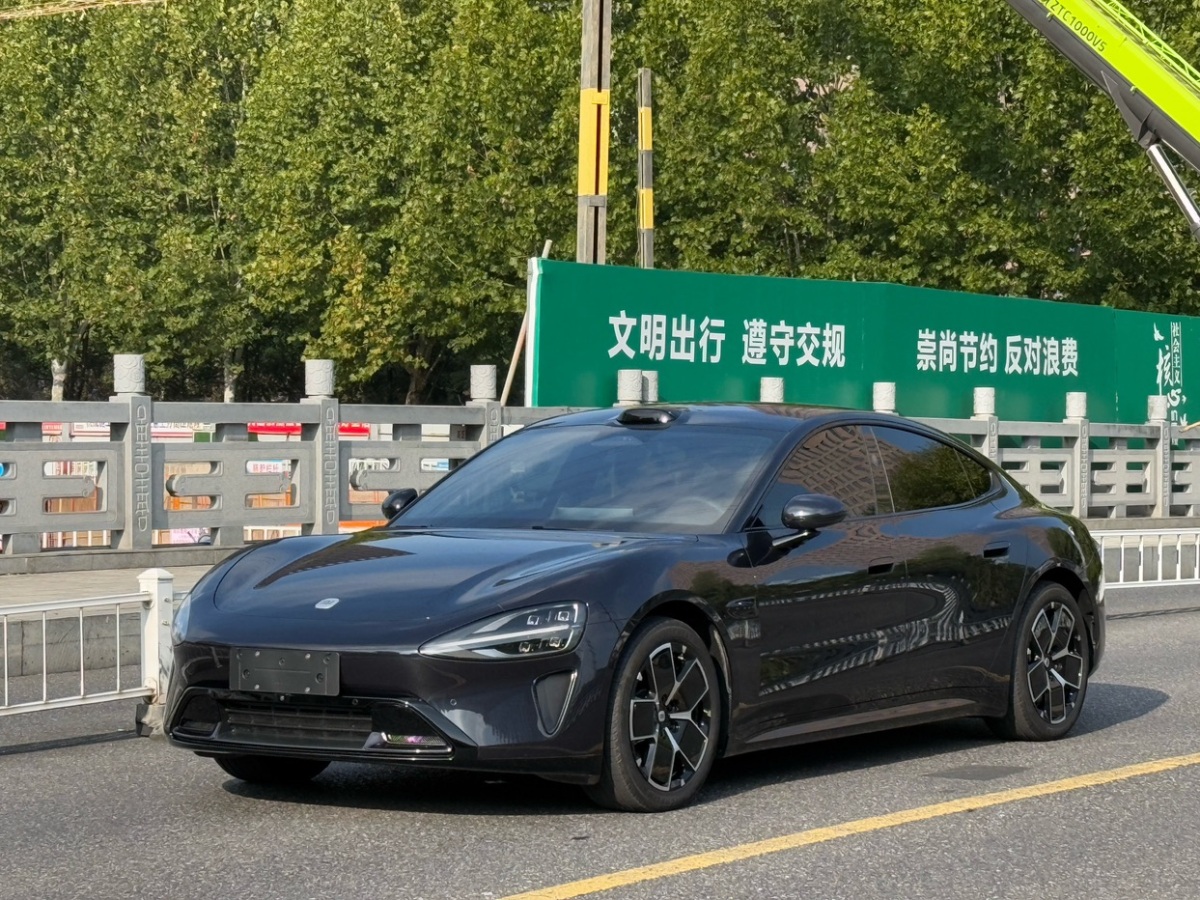 MI SU7 2024 MI SU7 2024 car image