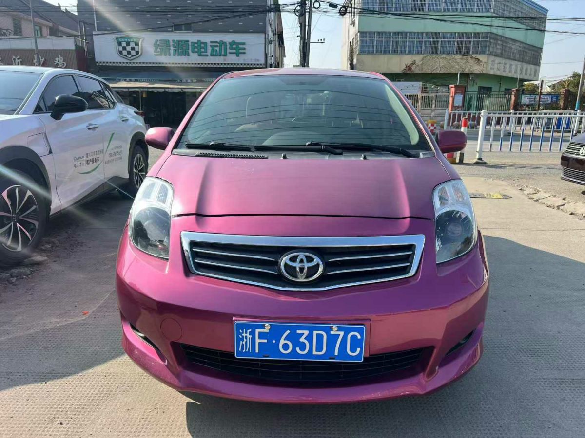 Toyota 2011 immagine di auto 