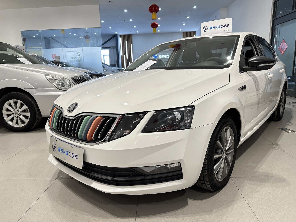 Skoda Octavia 2020 car image 