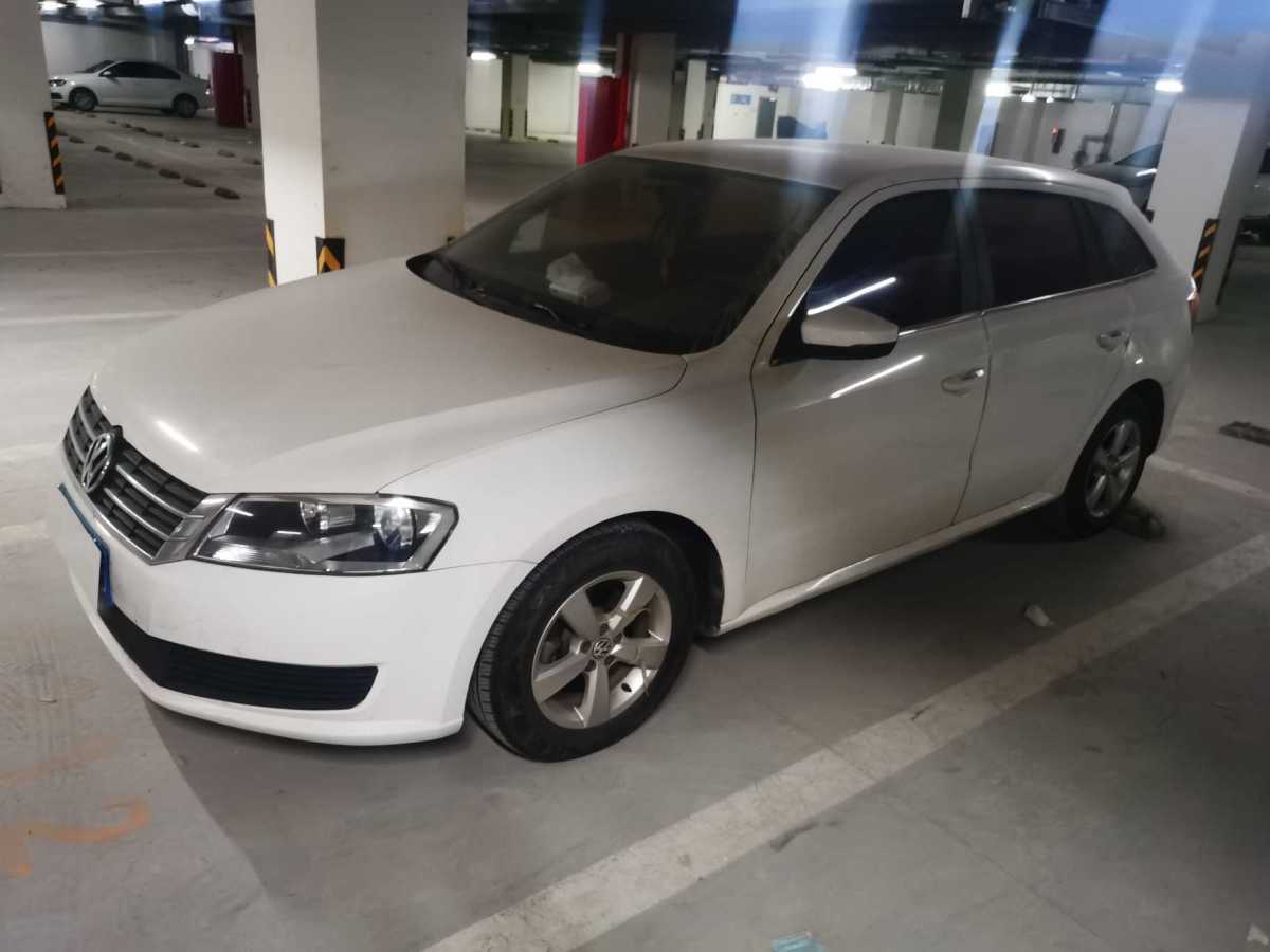 Volkswagen Gran Lavida 2014 immagine di auto 