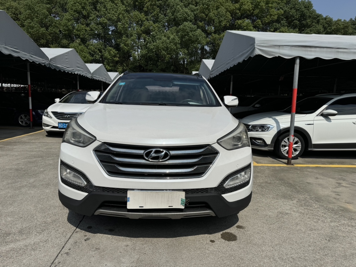 Hyundai Santa Fe 2013 Hyundai Santa Fe 2013 car image