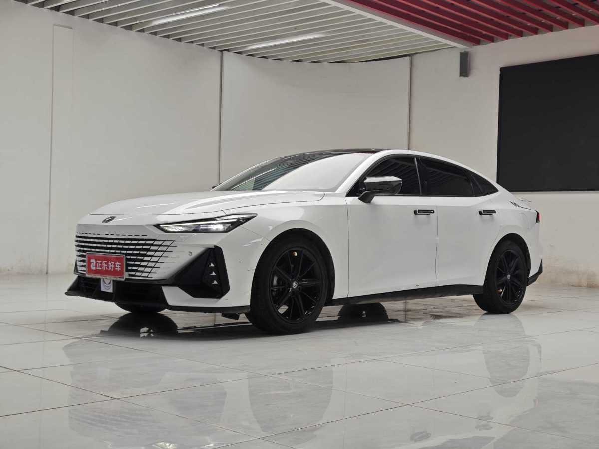 Changan UNI-V 2023 car image 