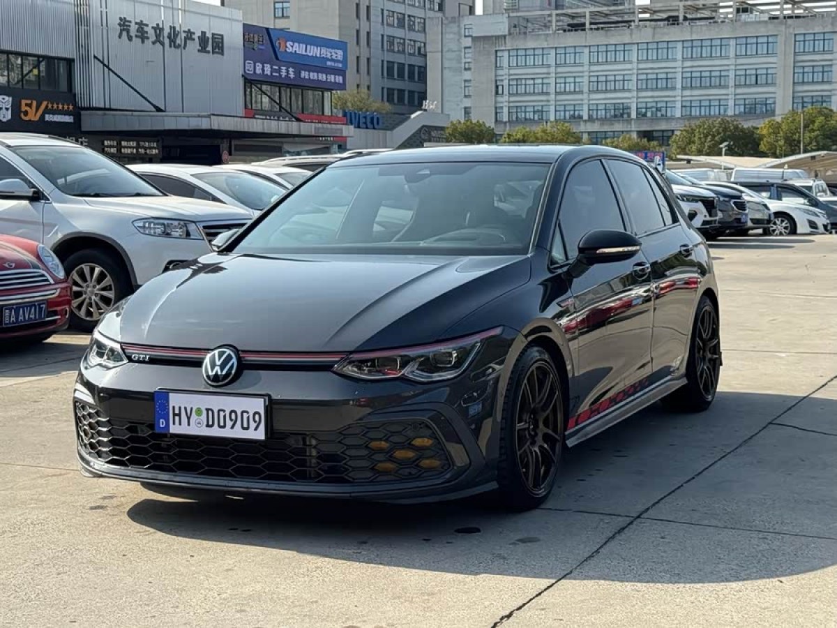 Volkswagen GolfGTI 2021 car image 